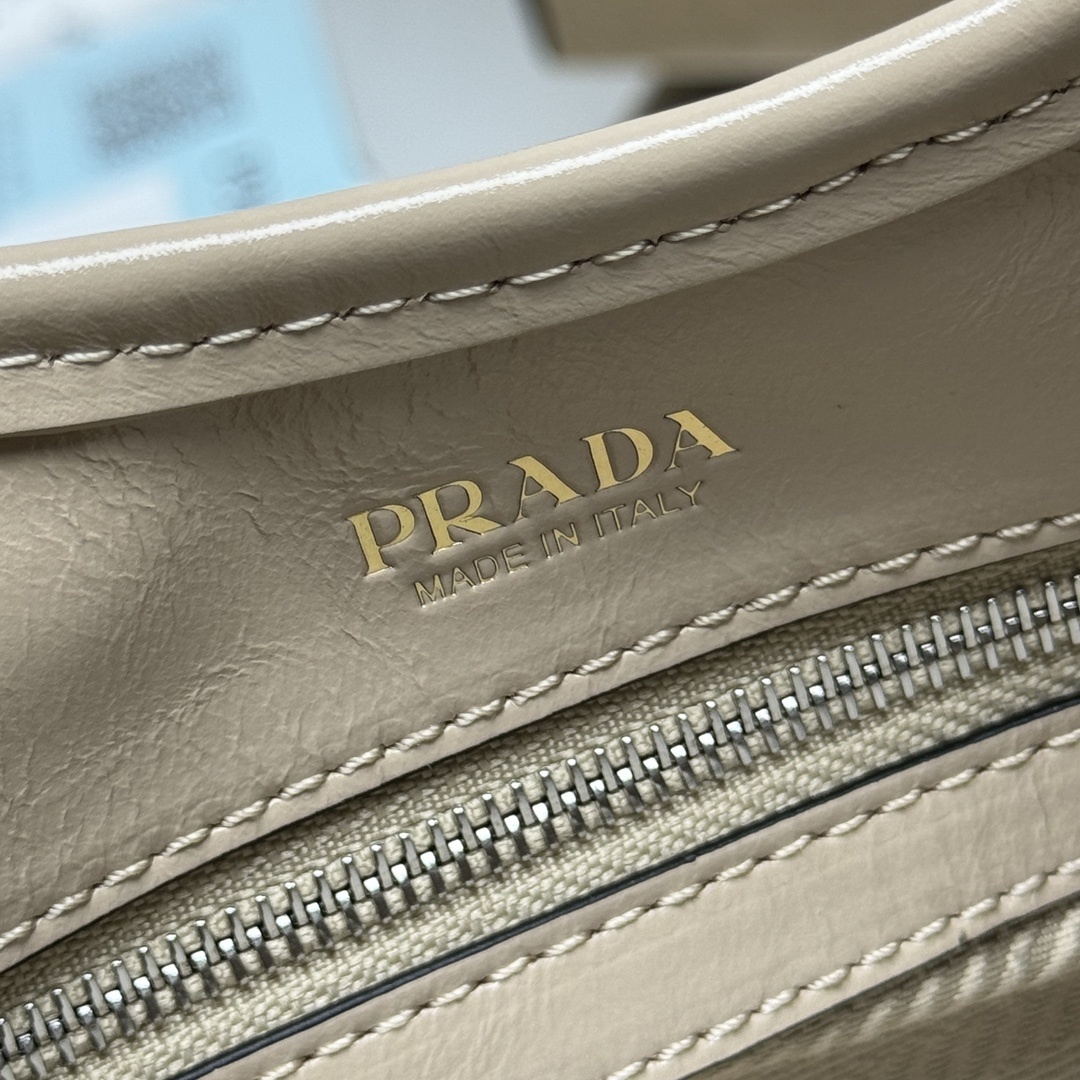 PRADA 0177