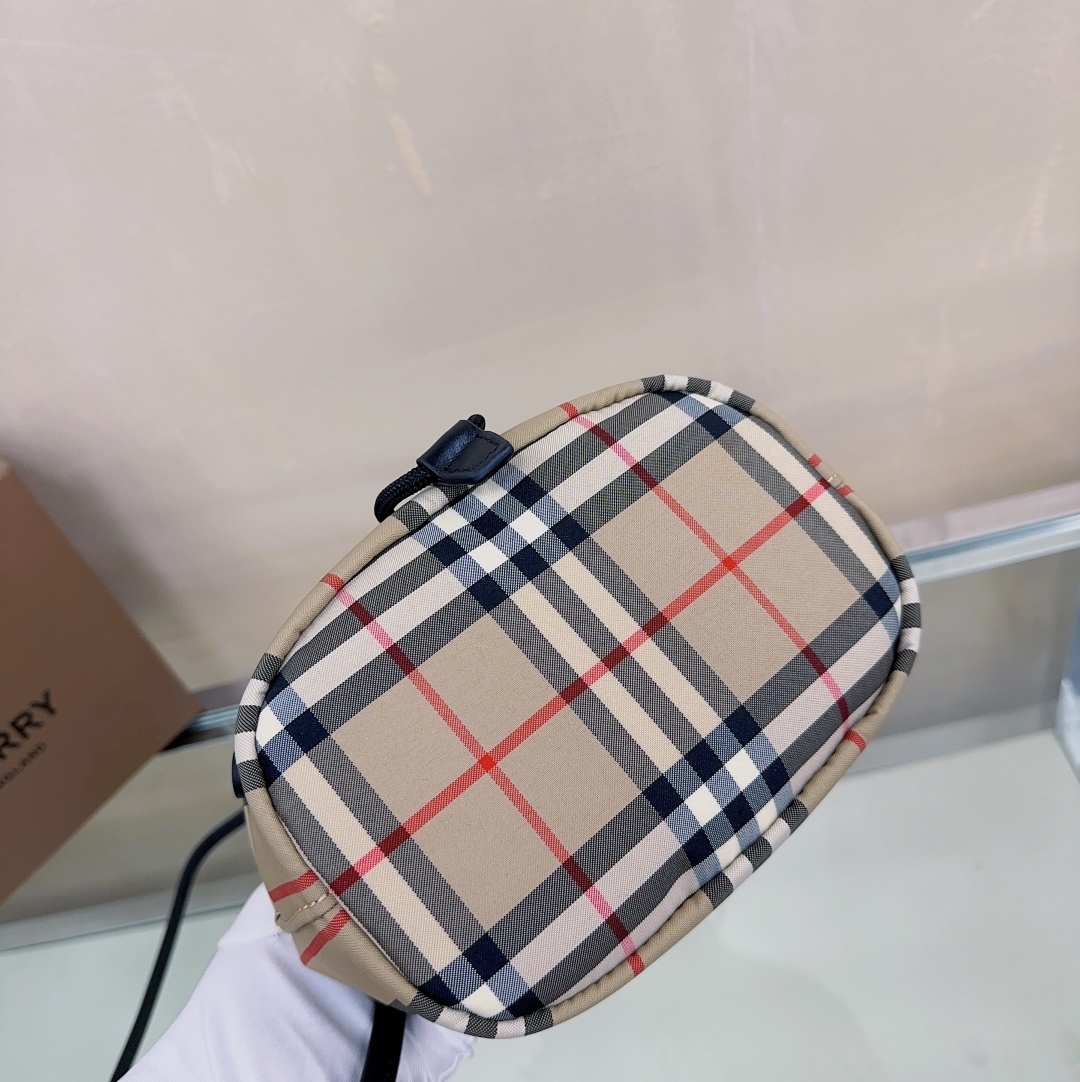 Burberry 0028