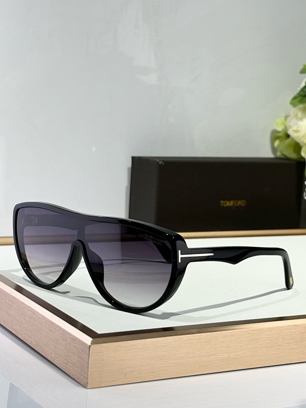 TOM FORD 0023