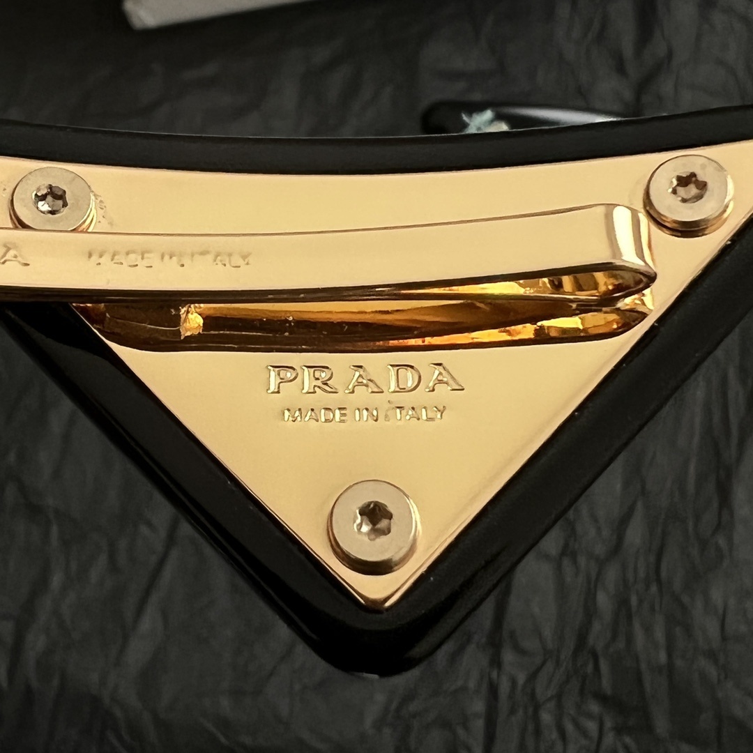 PRADA 0023