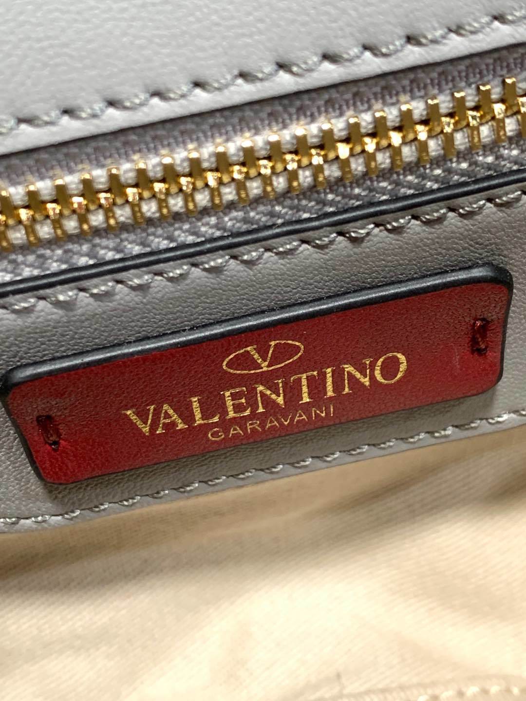 Valentino 0027