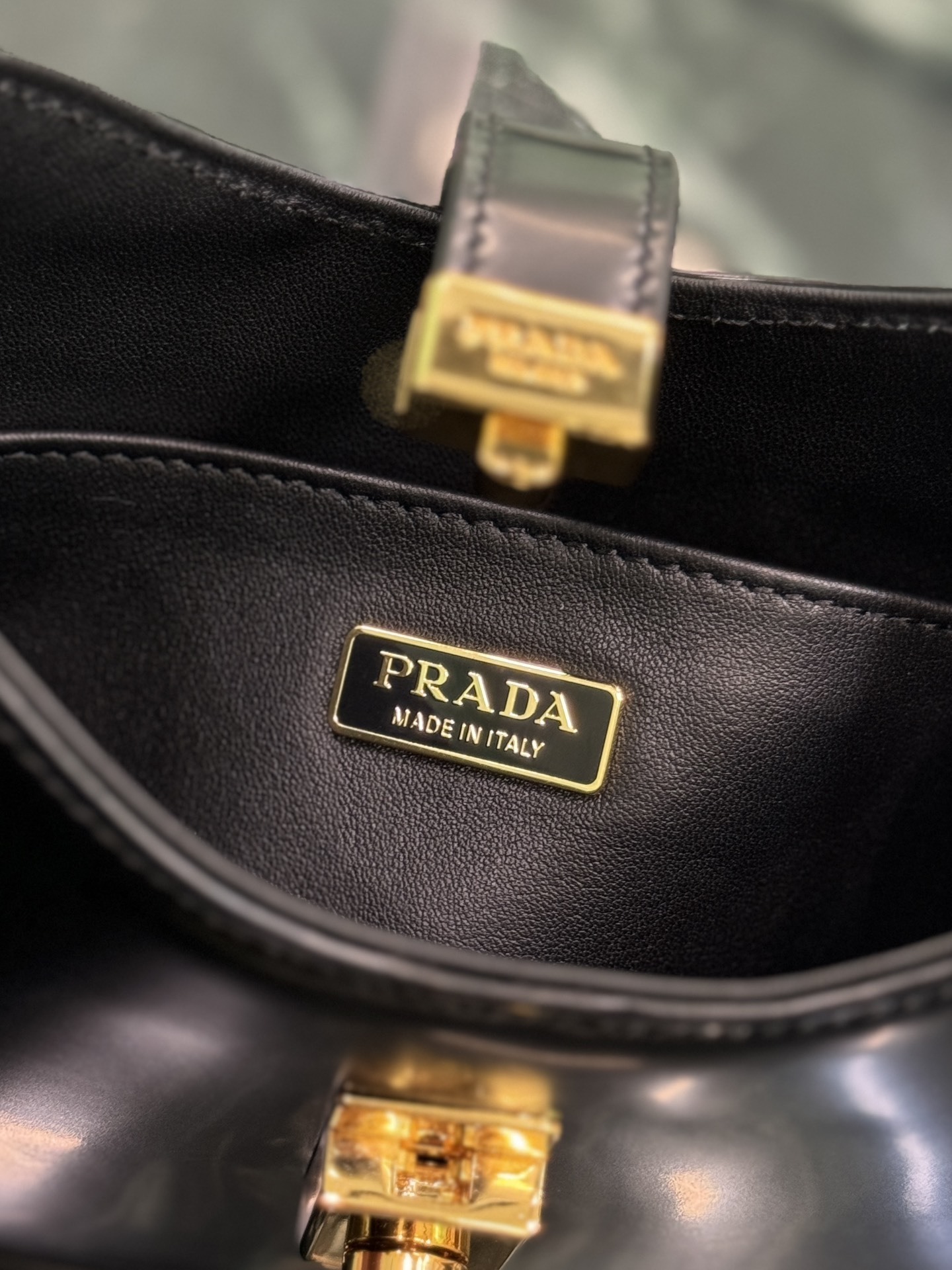 PRADA 0031