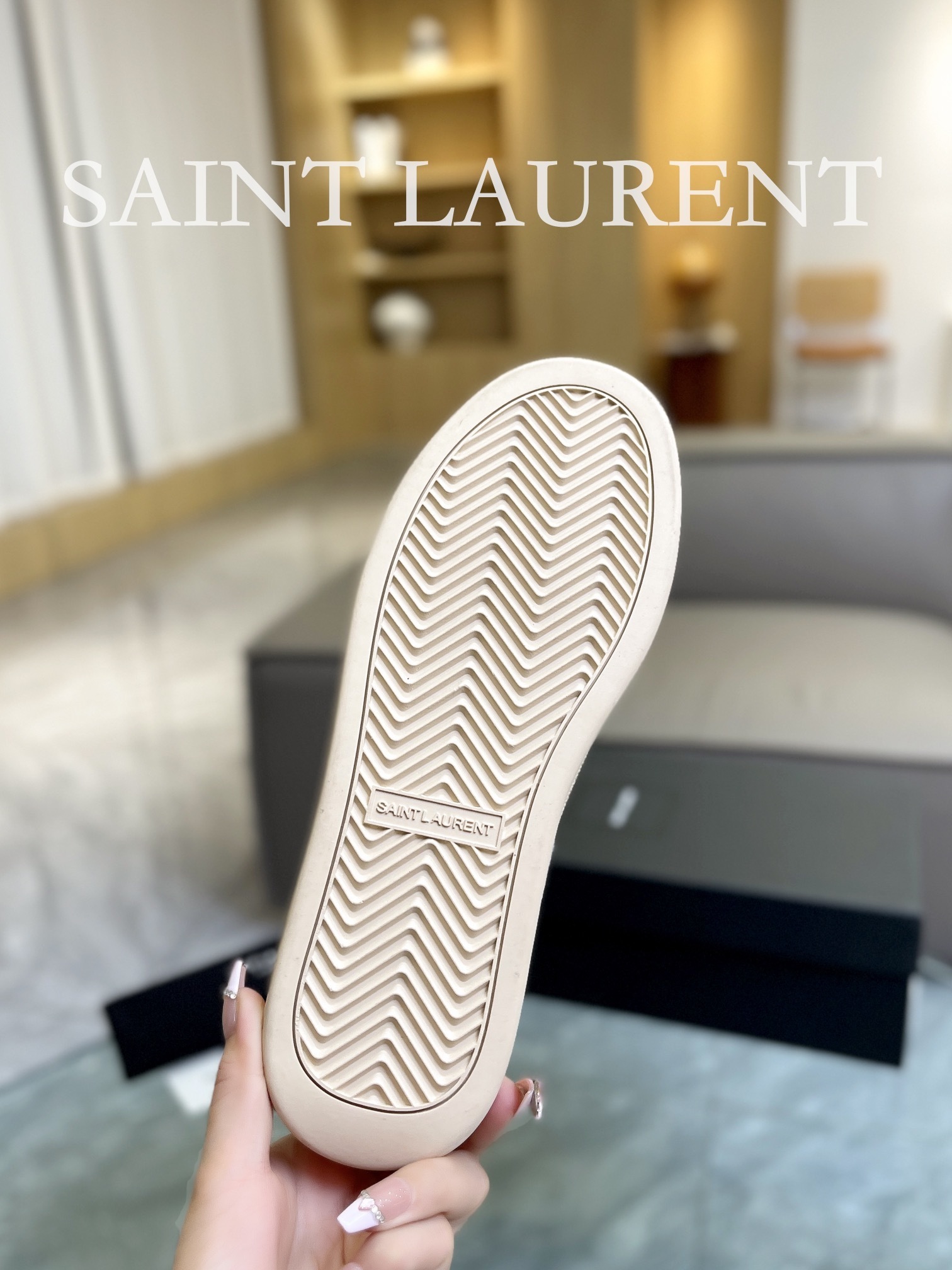 YSL 050