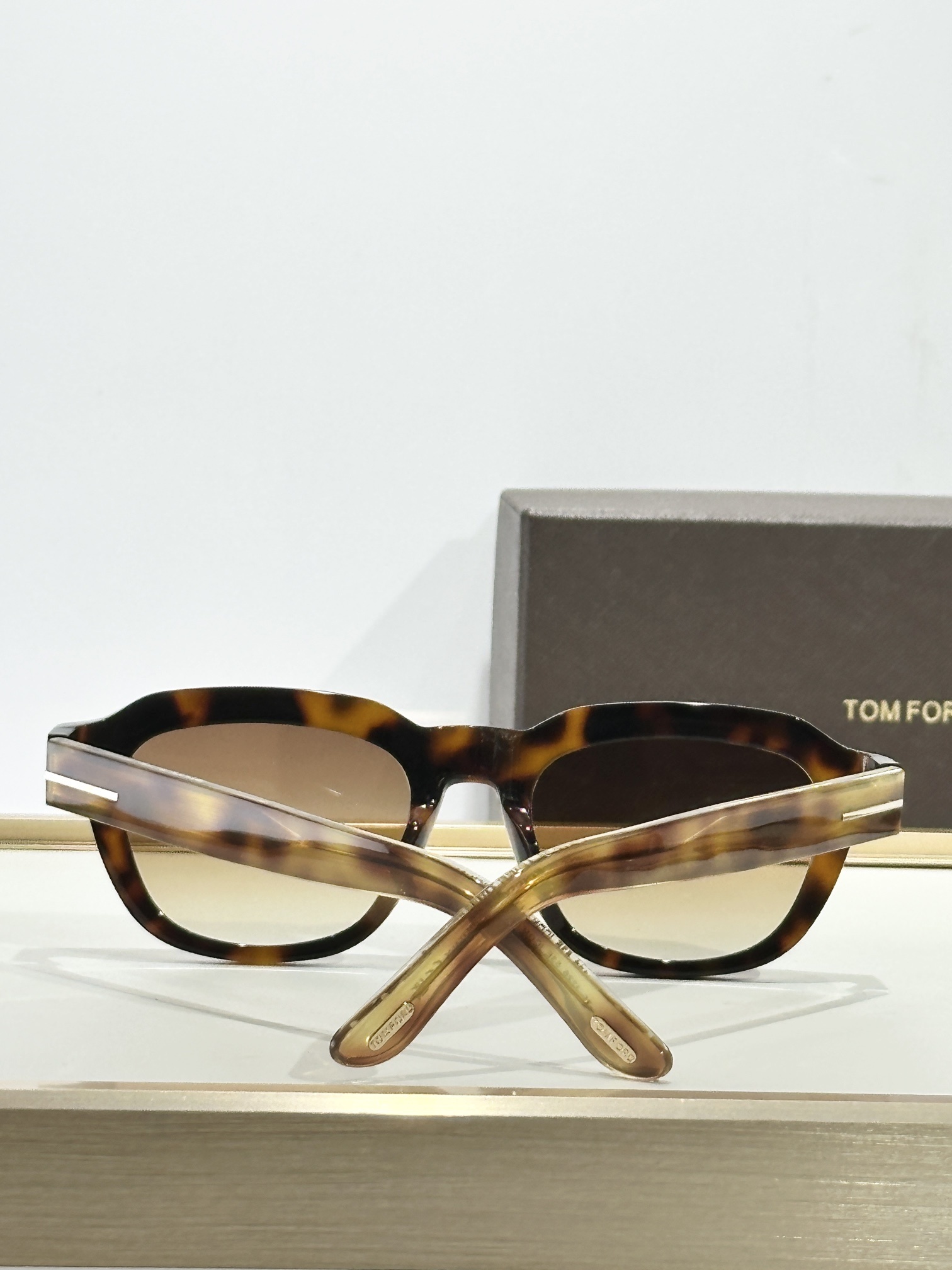 TOM FORD 0005