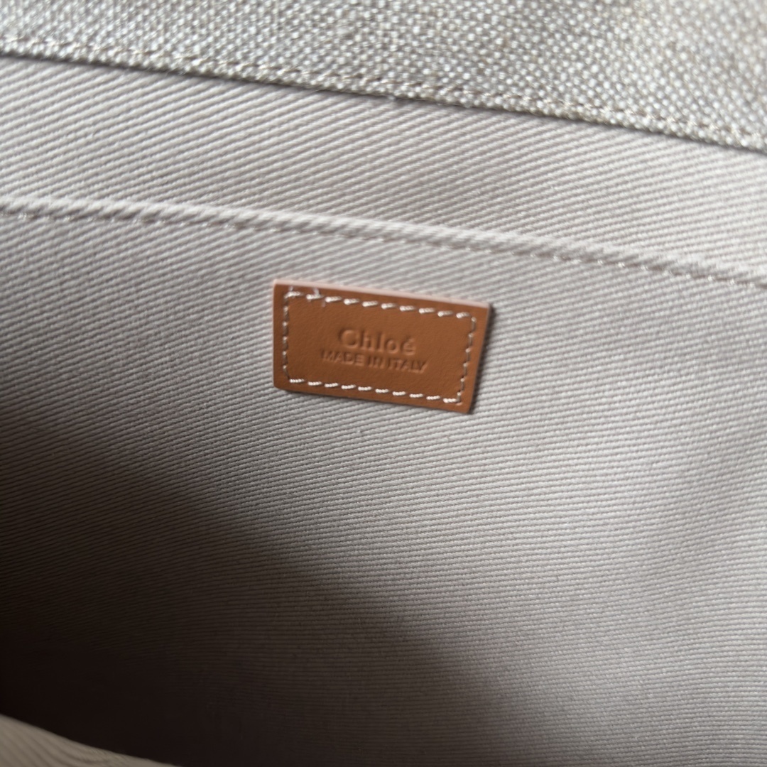 Chloe 0149