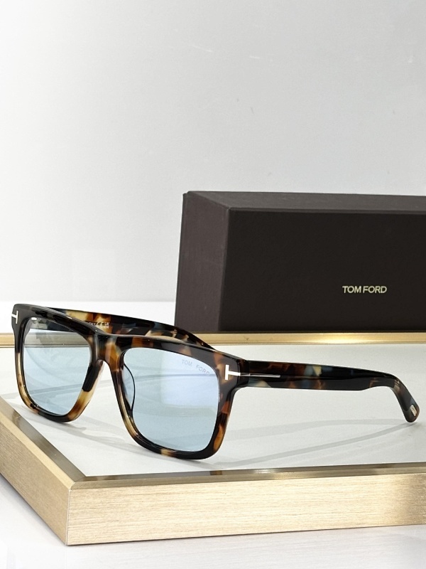 TOM FORD 0023