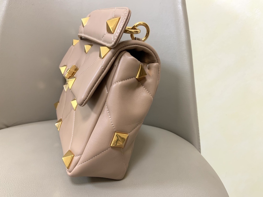 Valentino 0223