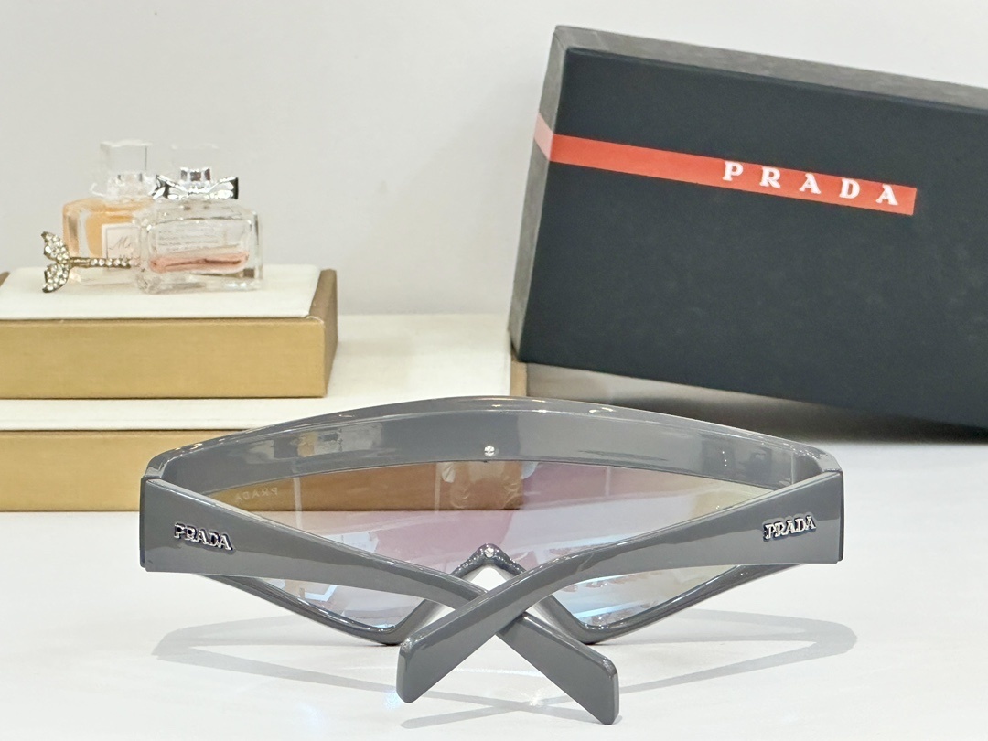 PRADA 0023