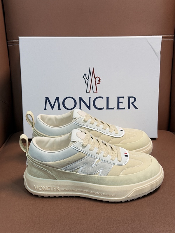 MONCLER 0102