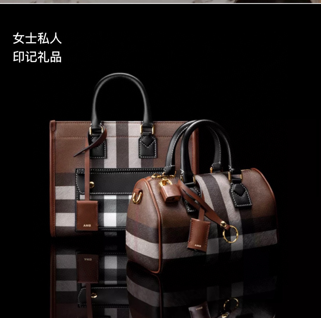 BURBERRY 0477