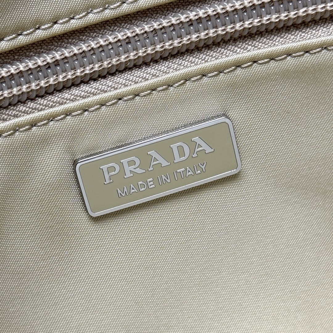 Prada 0185
