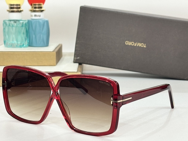 TOM FORD 0105