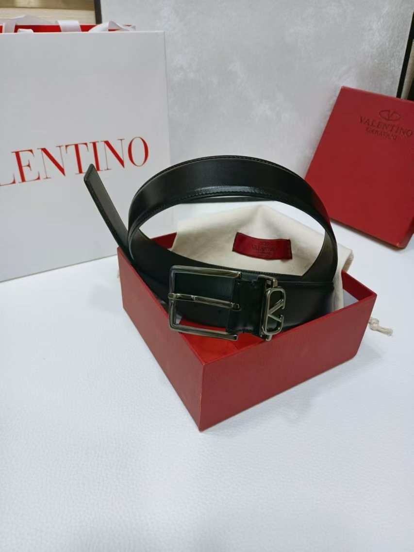 Valentino 0010