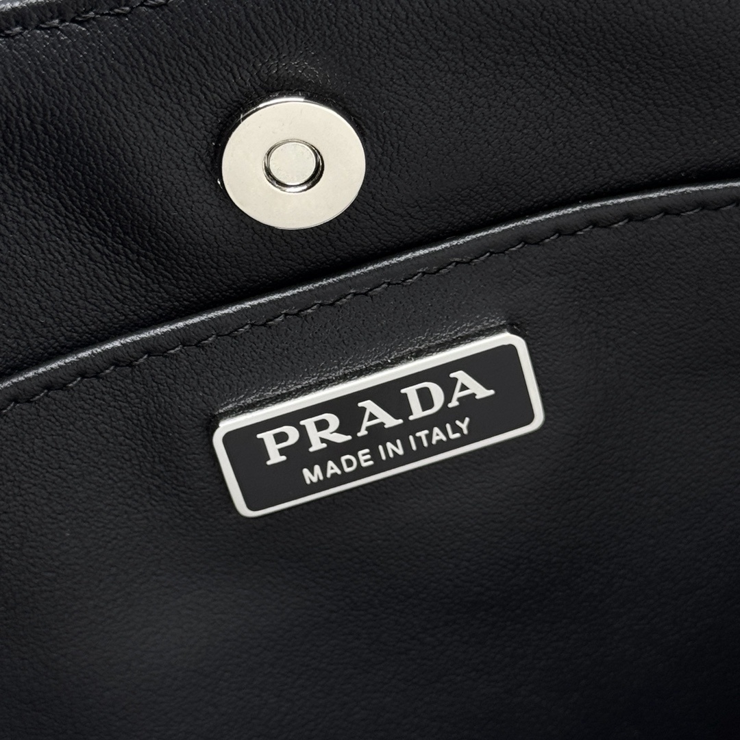 PRADA 0205