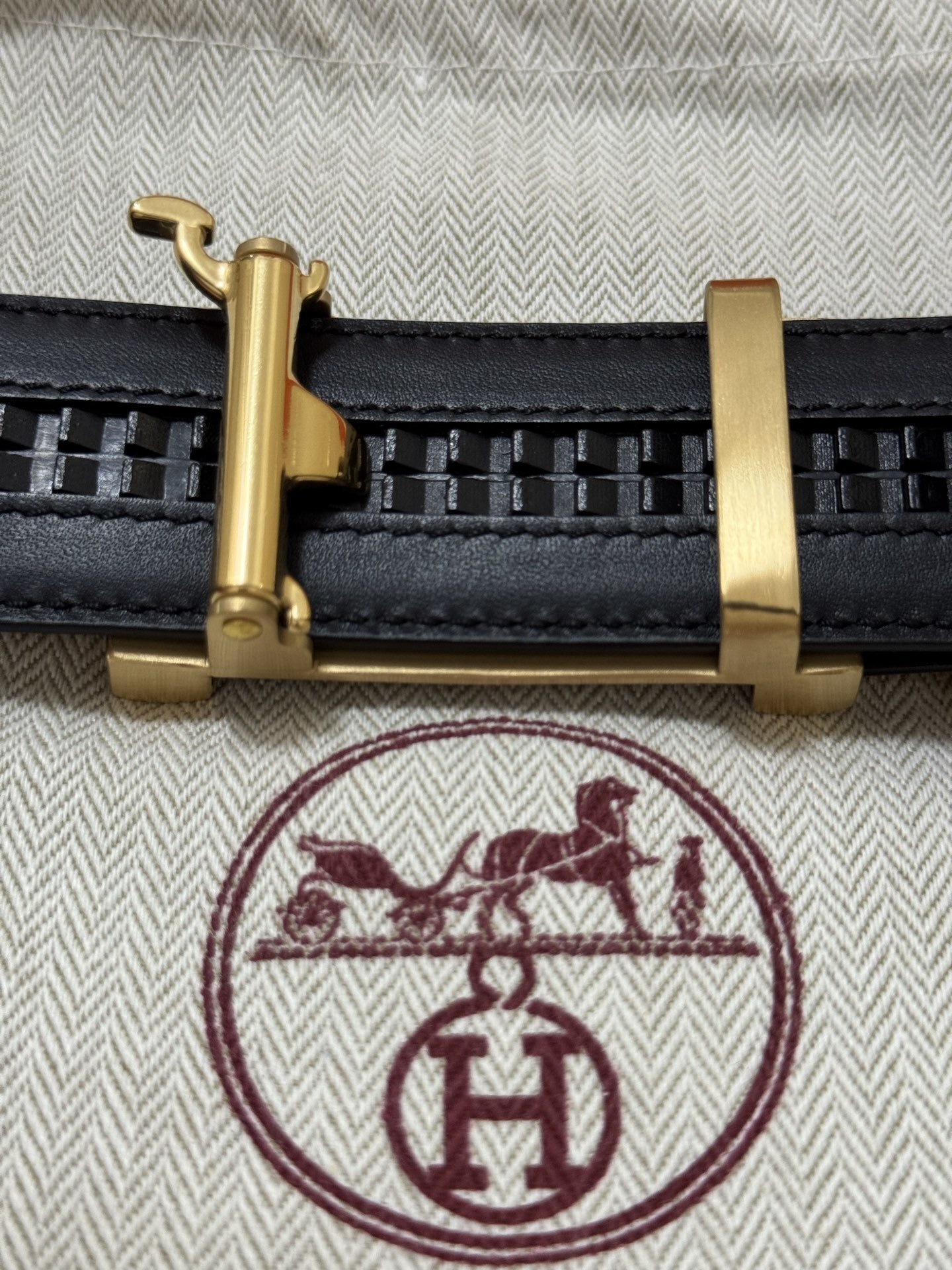 HERMES 0048