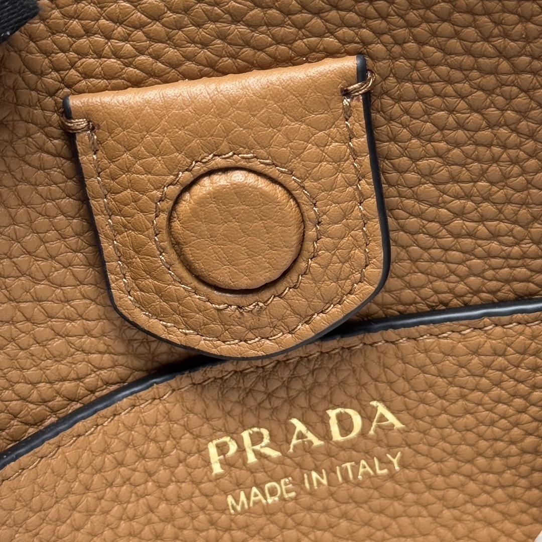 PRADA 0308