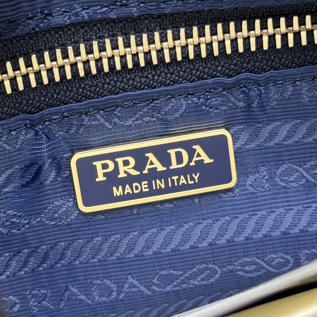 Prada 0176