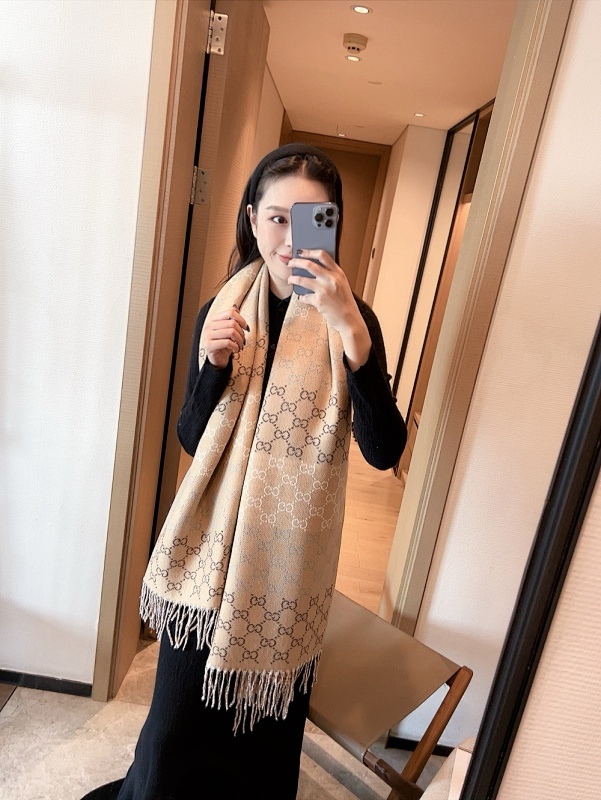 scarf 0105
