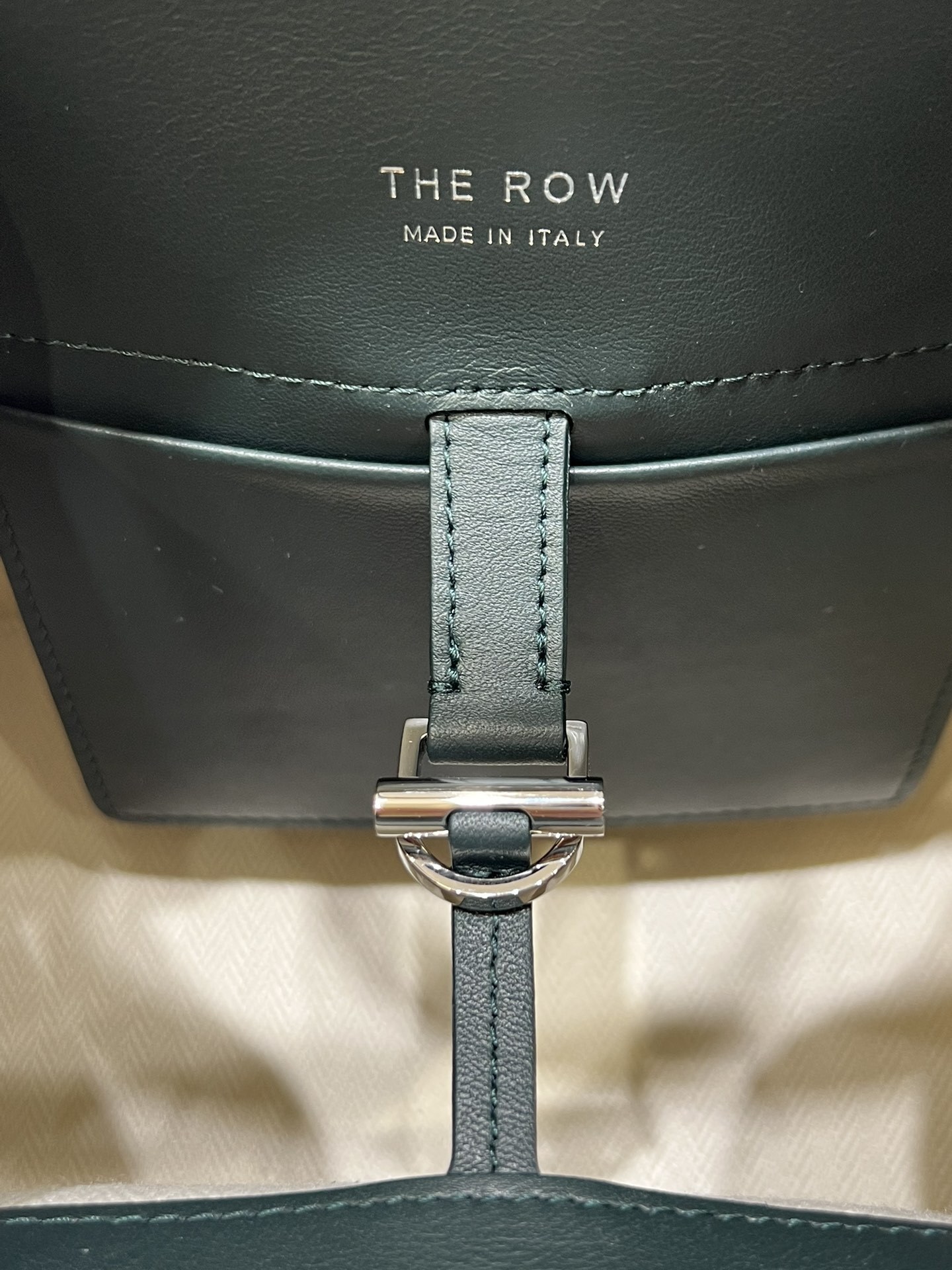THEROW 0014
