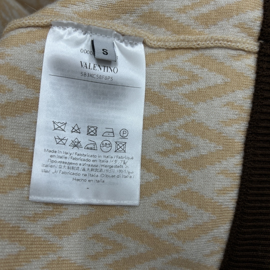 Valentino 0019