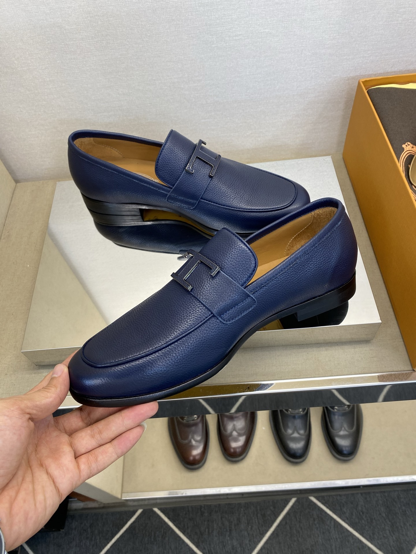 TOD'S 0053