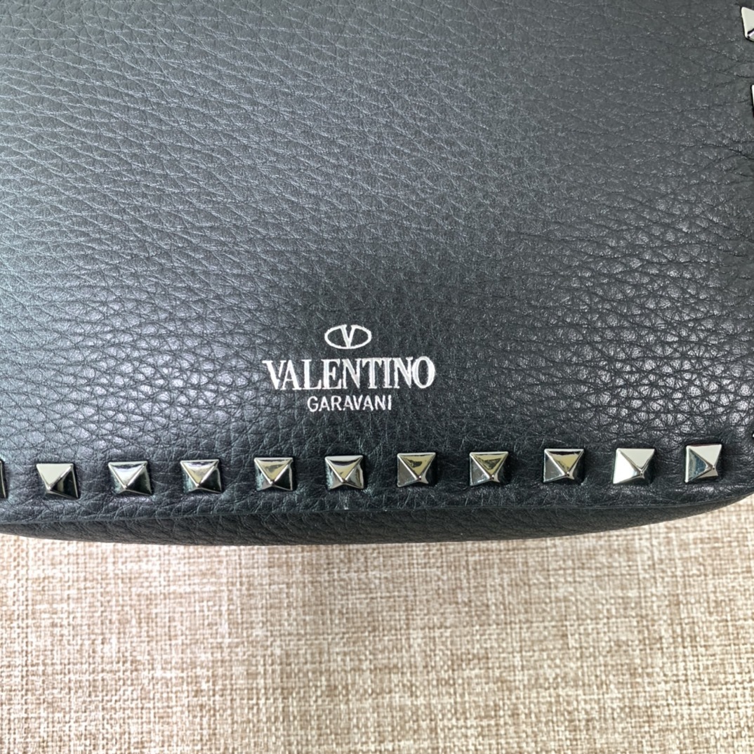 Valentino 0050