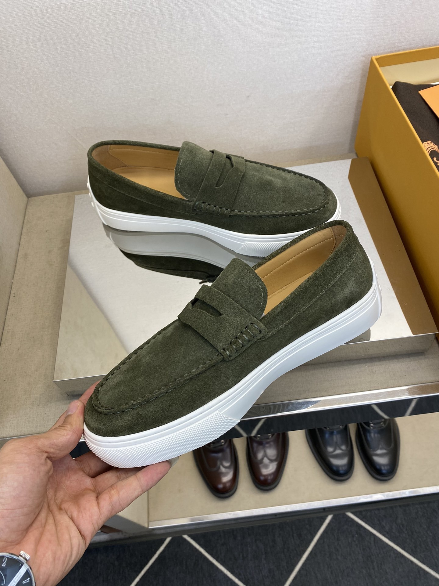 TOD'S 015