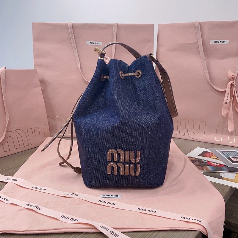 Miu Miu 0423