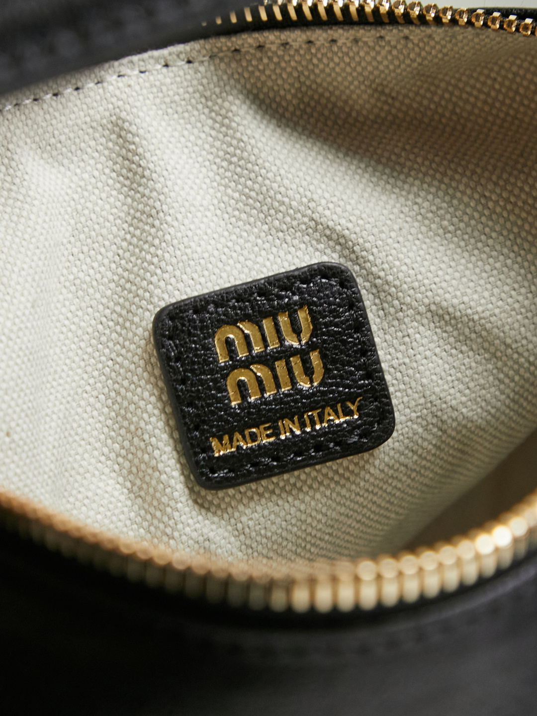 MIUMIU 0126