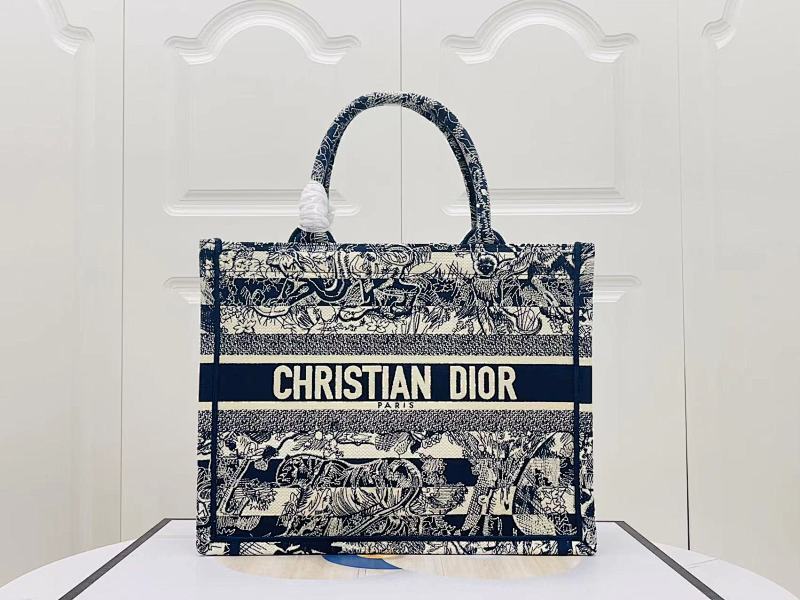 DIOR1149