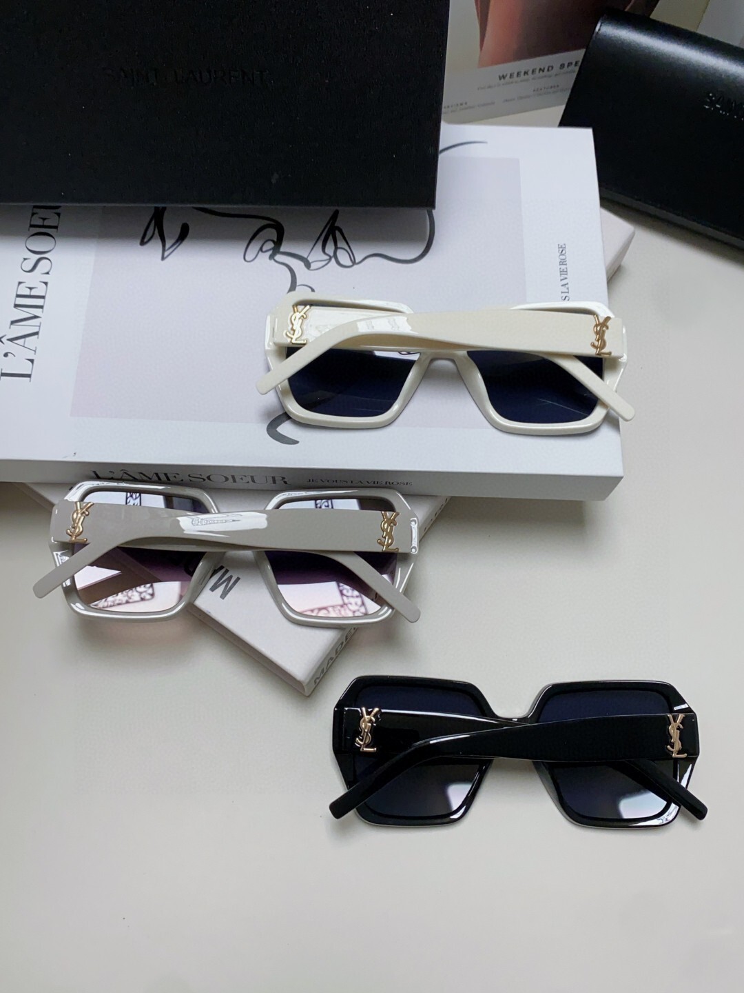 SAINTLAURENT 0037
