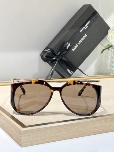 SAINTLAURENT 0049