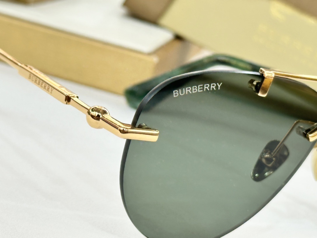 Burberry 0000