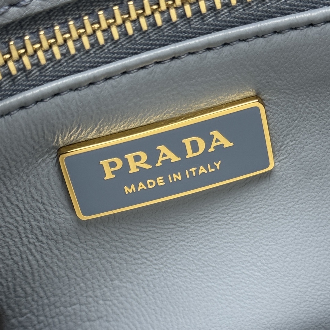 Prada 0150