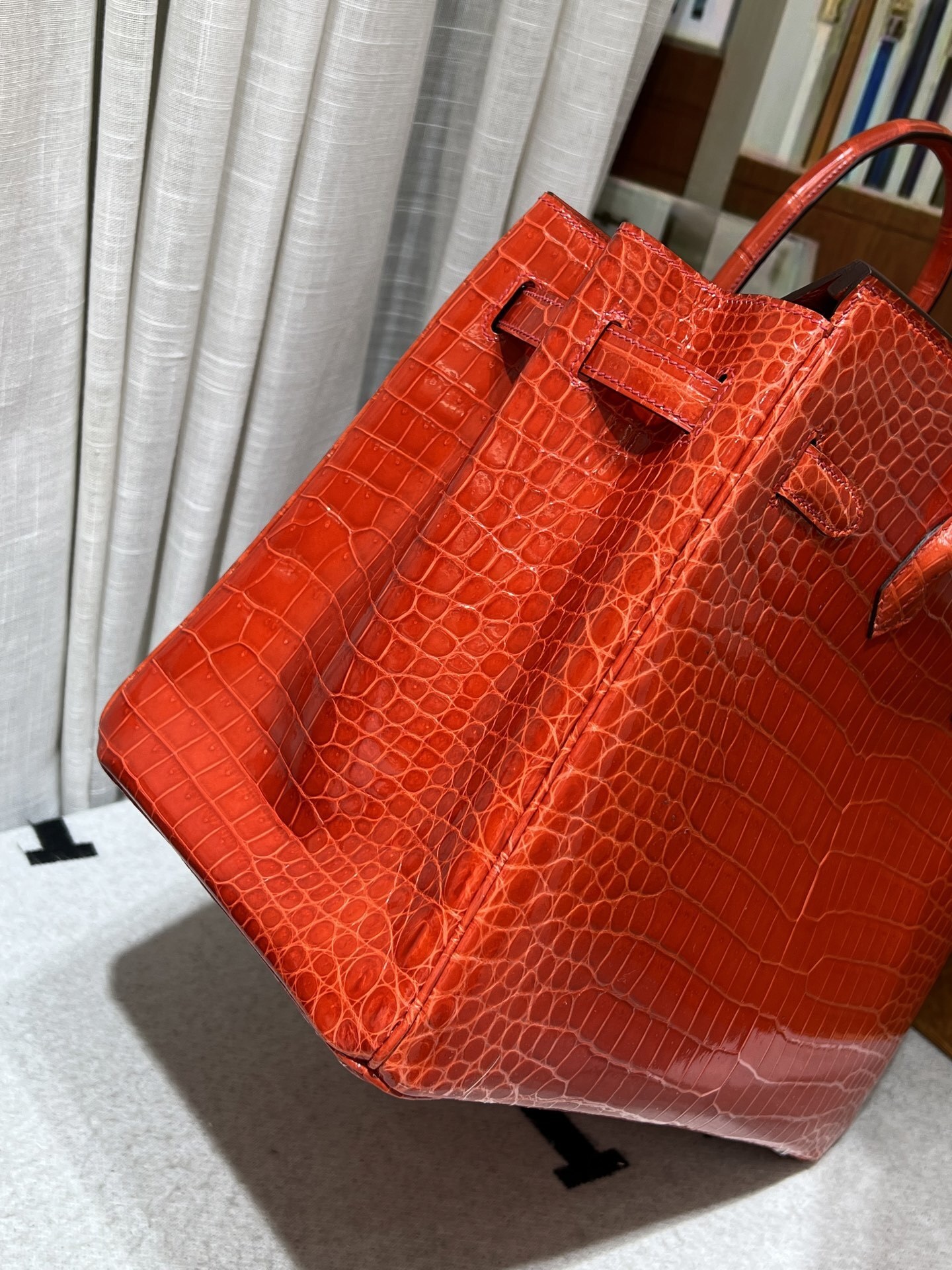 HERMES 0048