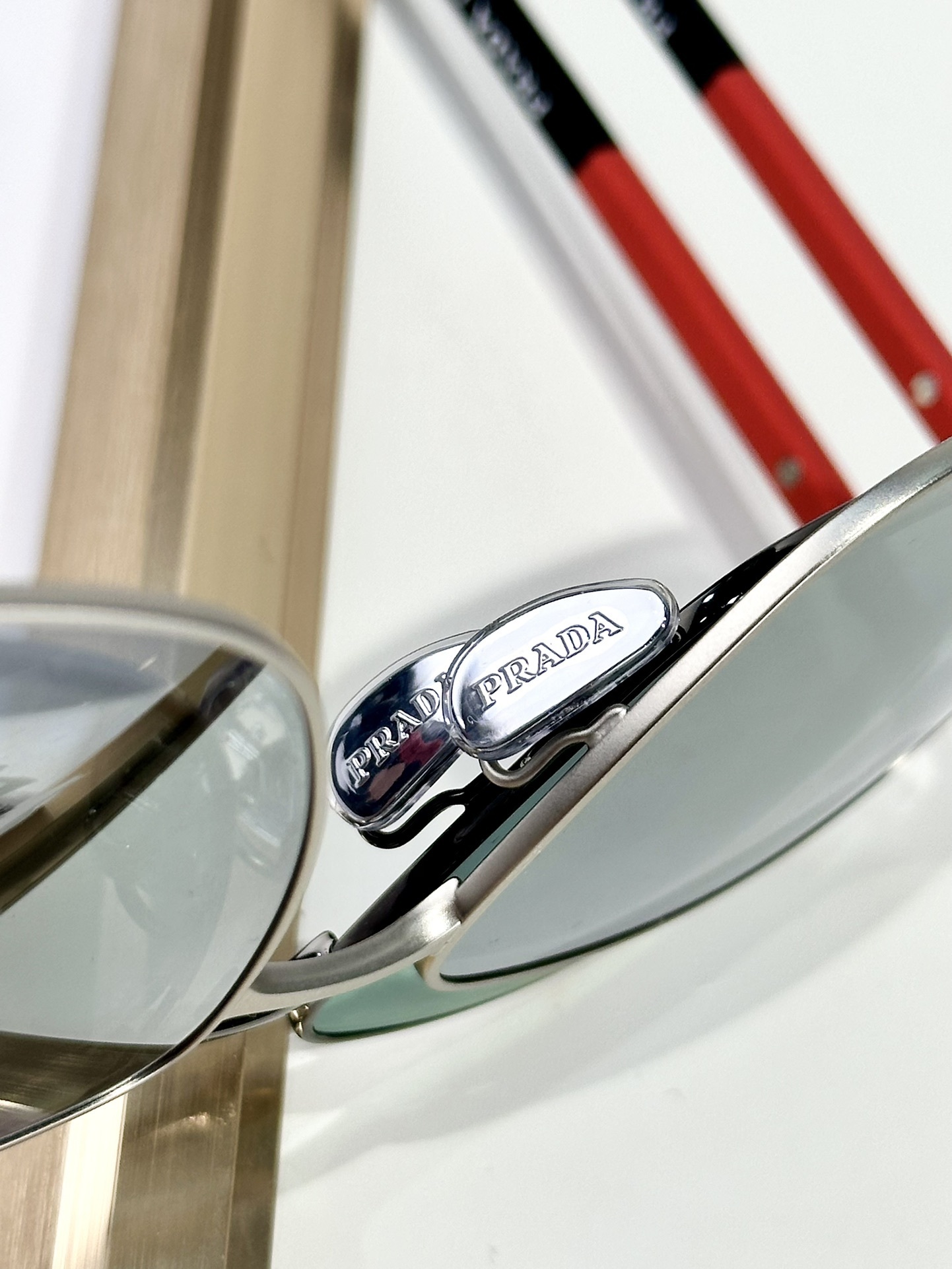 PRADA 0001