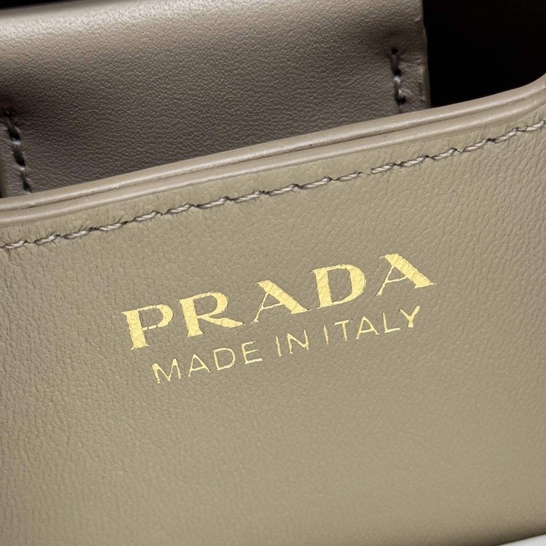 PRADA 0188