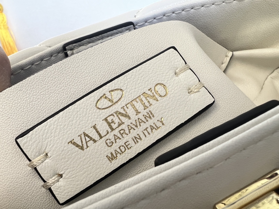 Valentino 0080