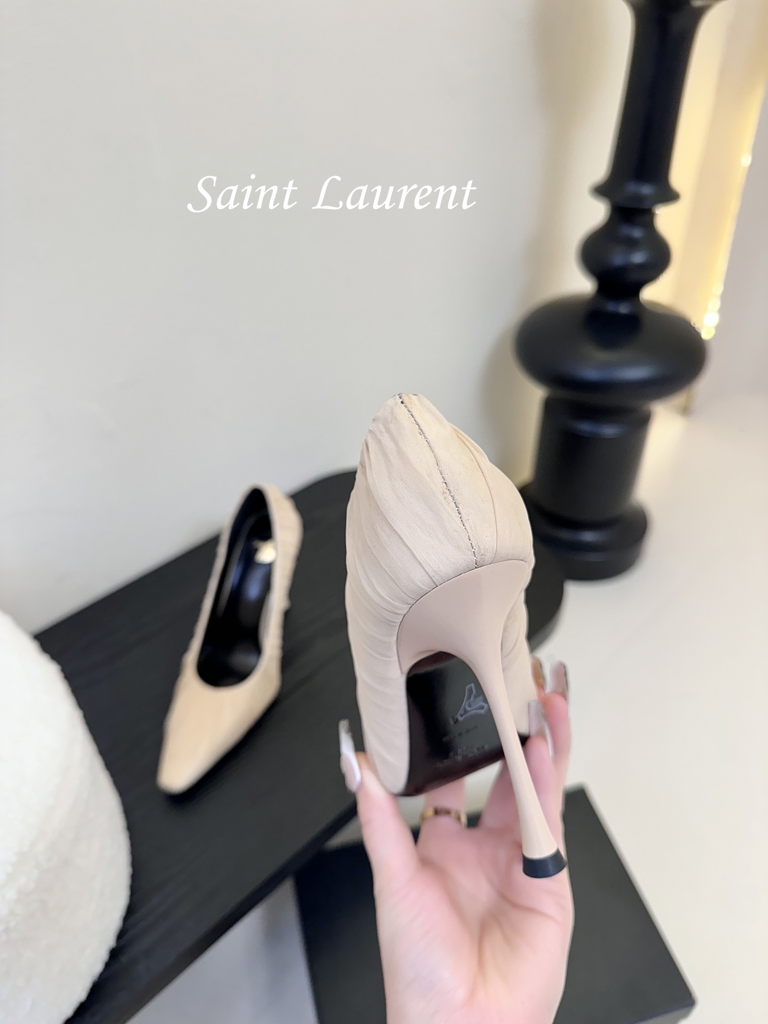 YSL 077