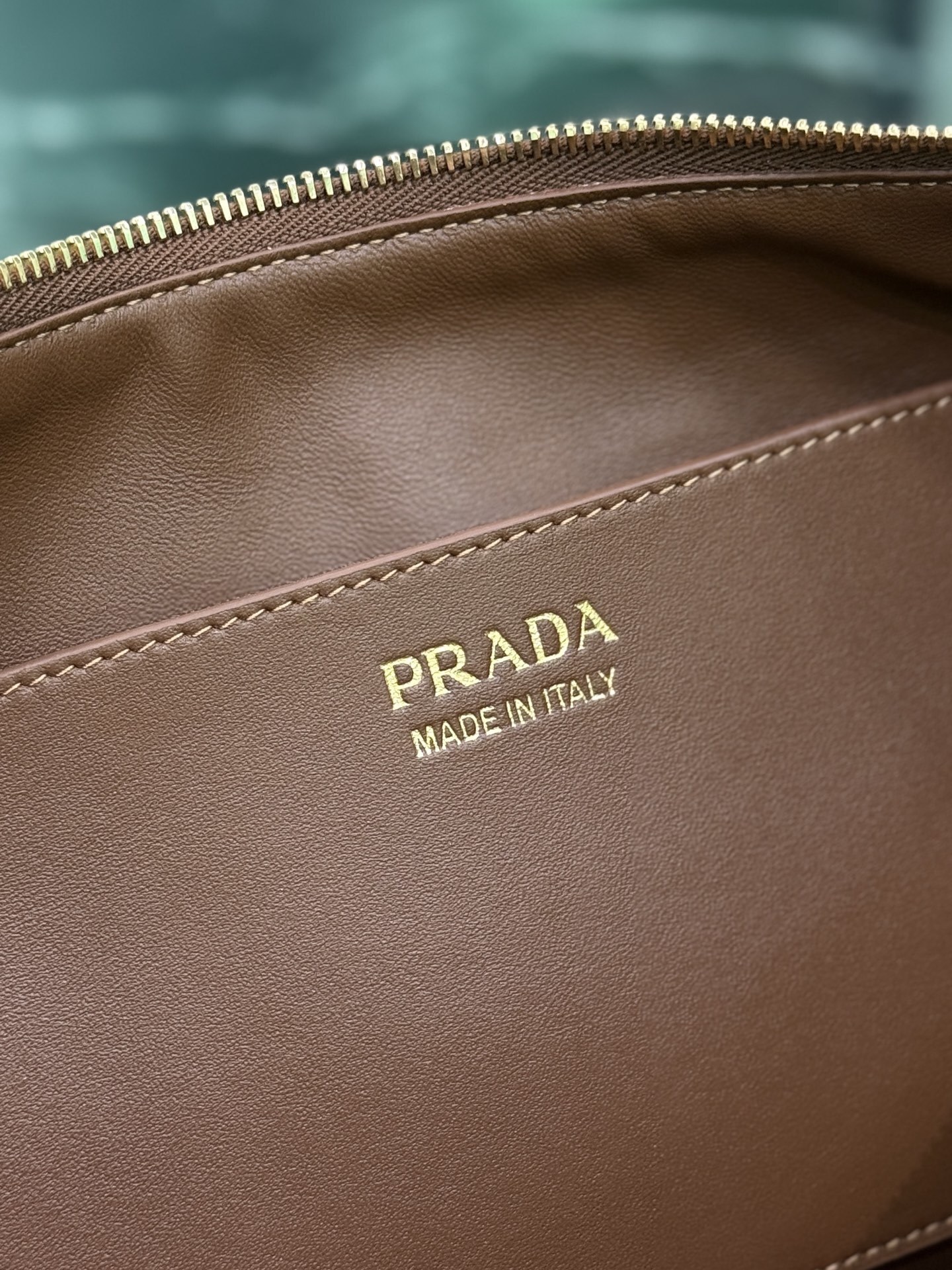 PRADA 0012