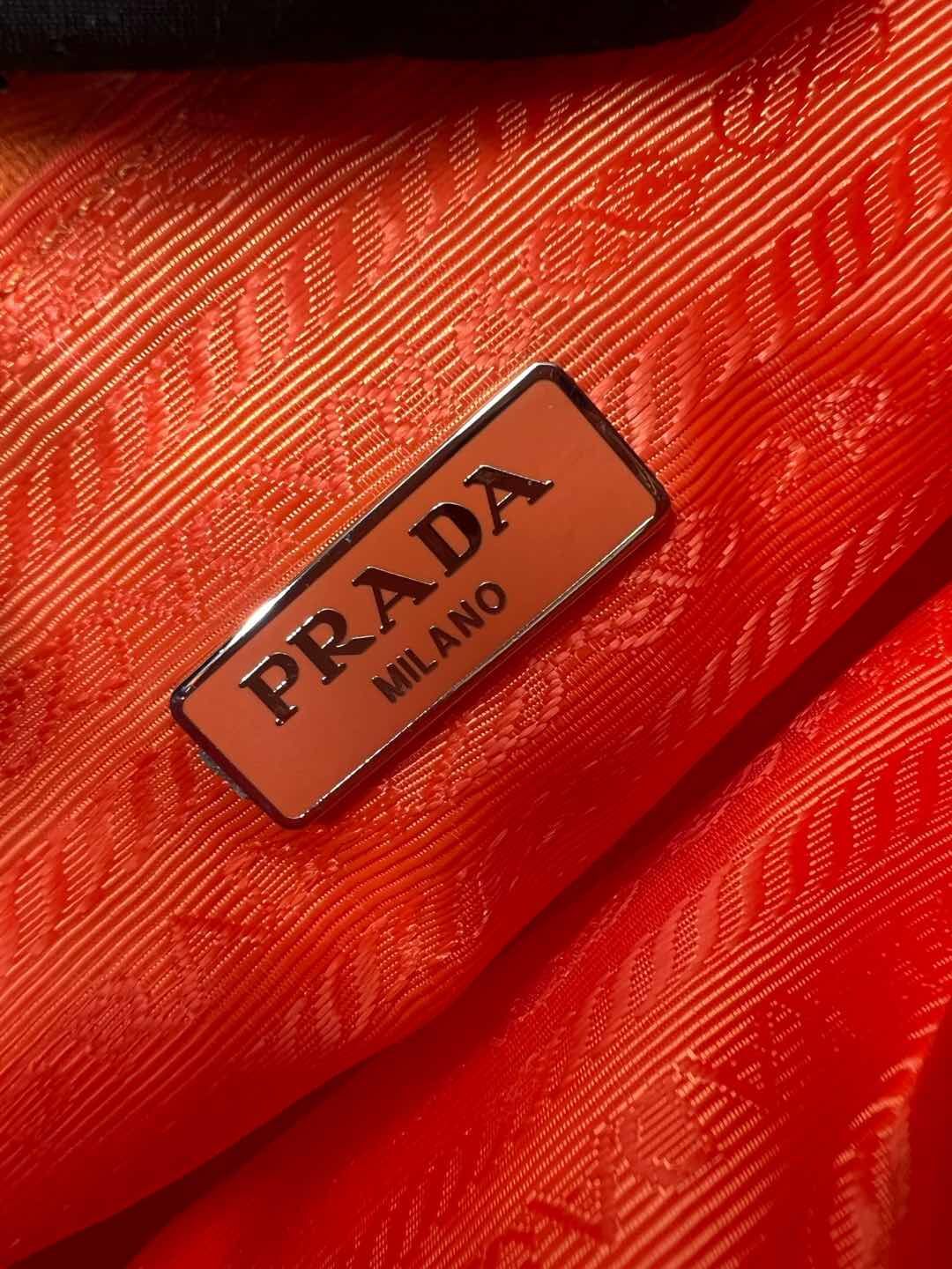Prada 0250