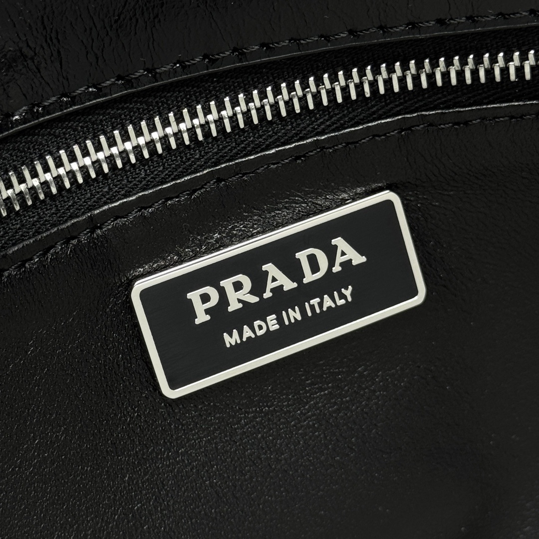 Prada 0233