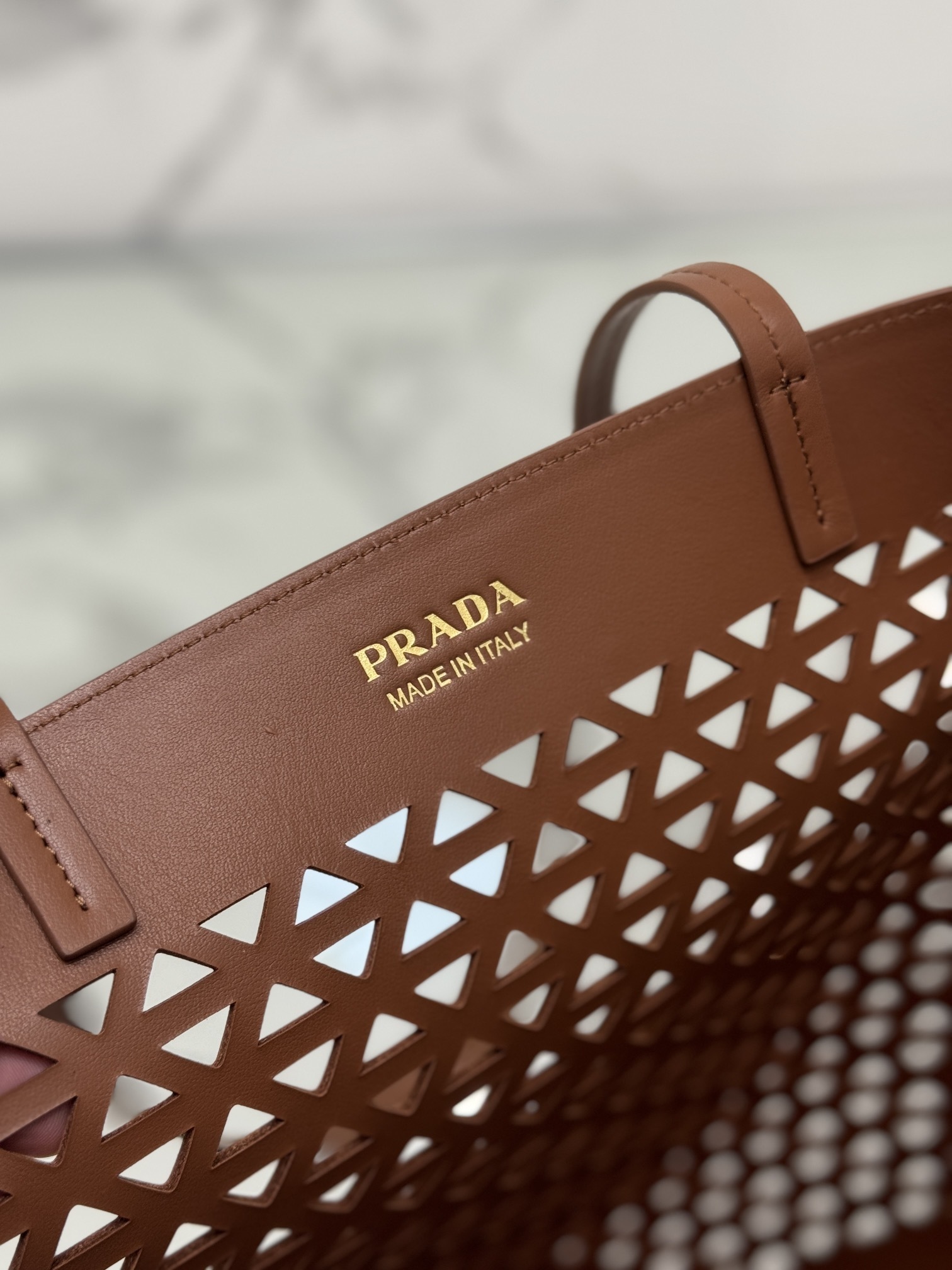 PRADA 0038