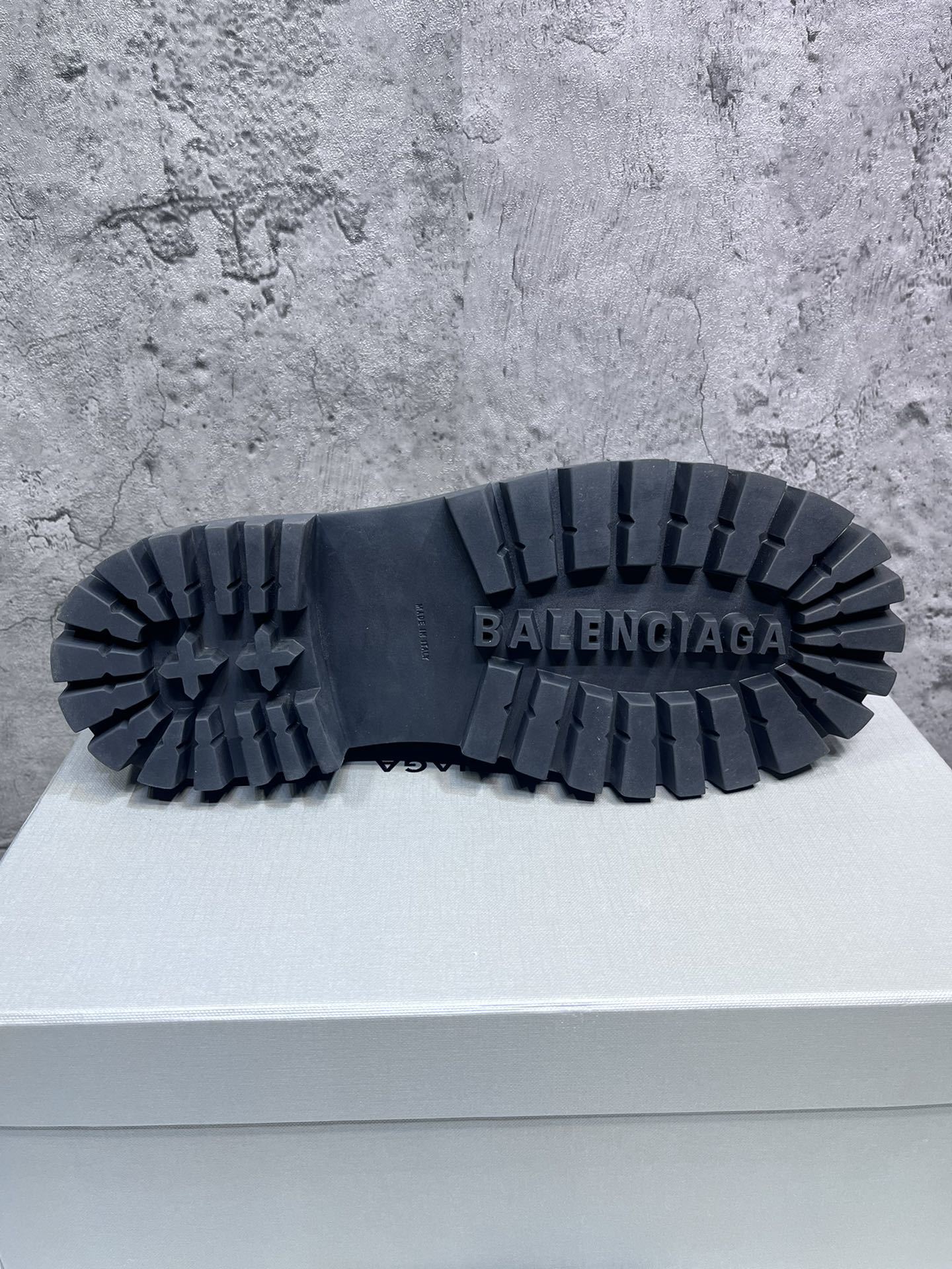Balenciaga 0048