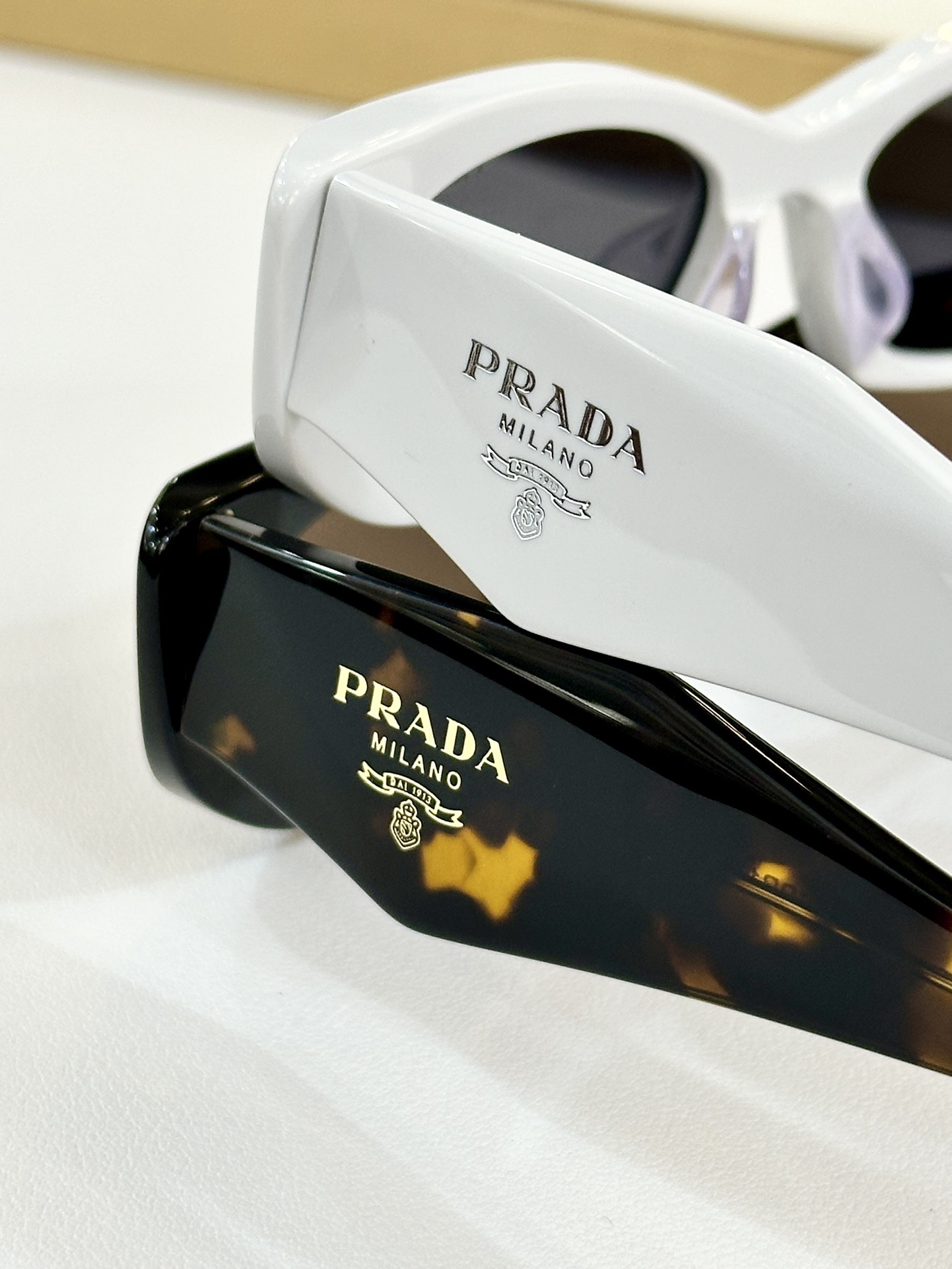 PRADA 0068