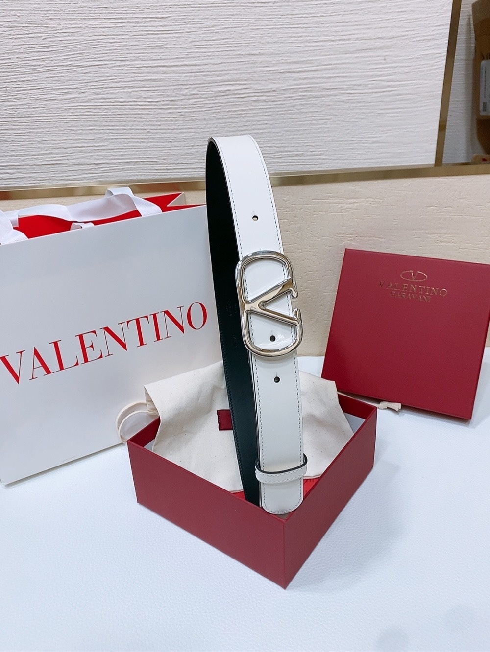 Valentino 0010
