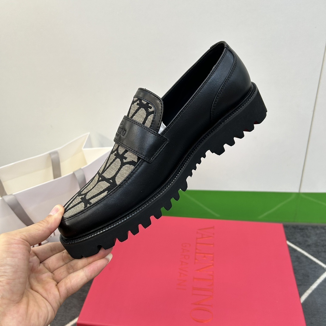 Valentino 0004