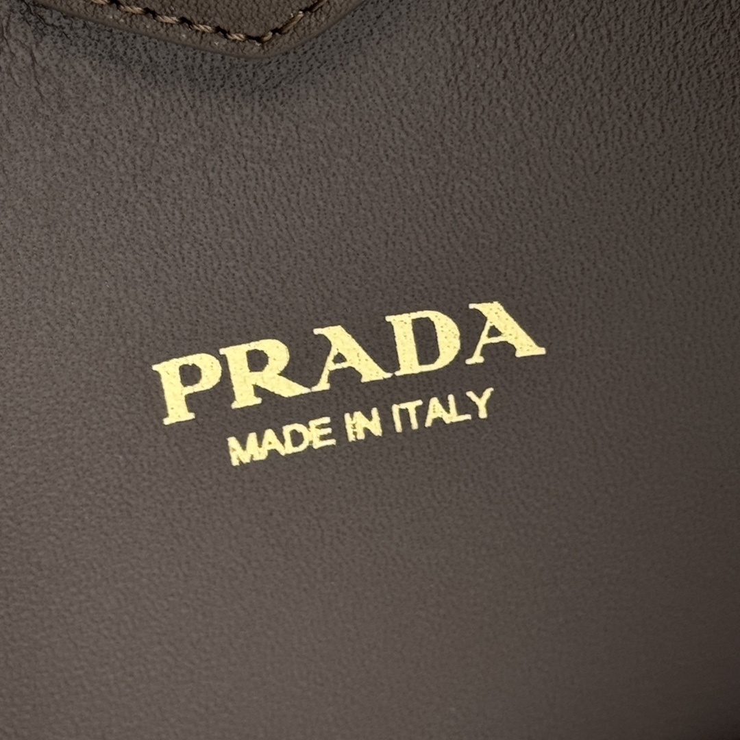 Prada 0092