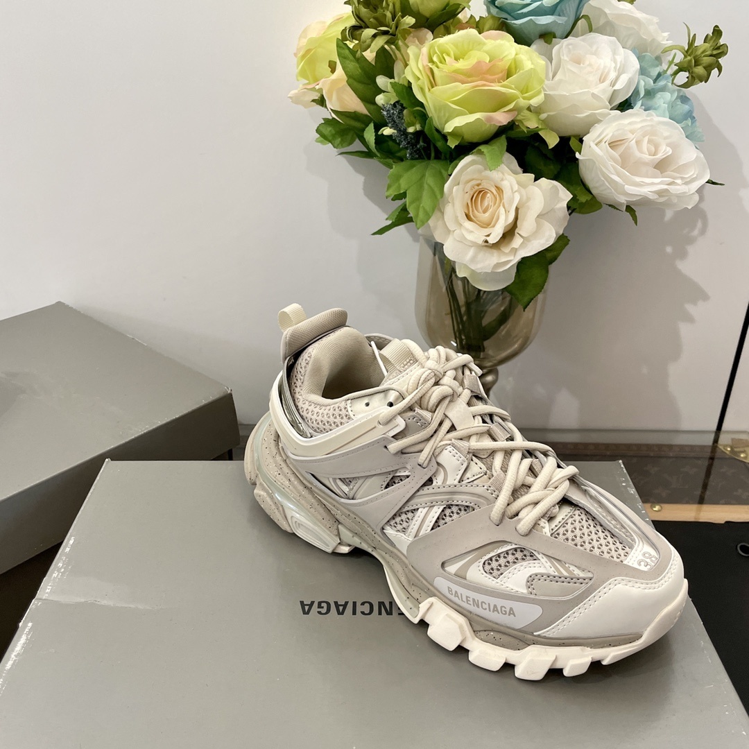 Balenciaga 0124