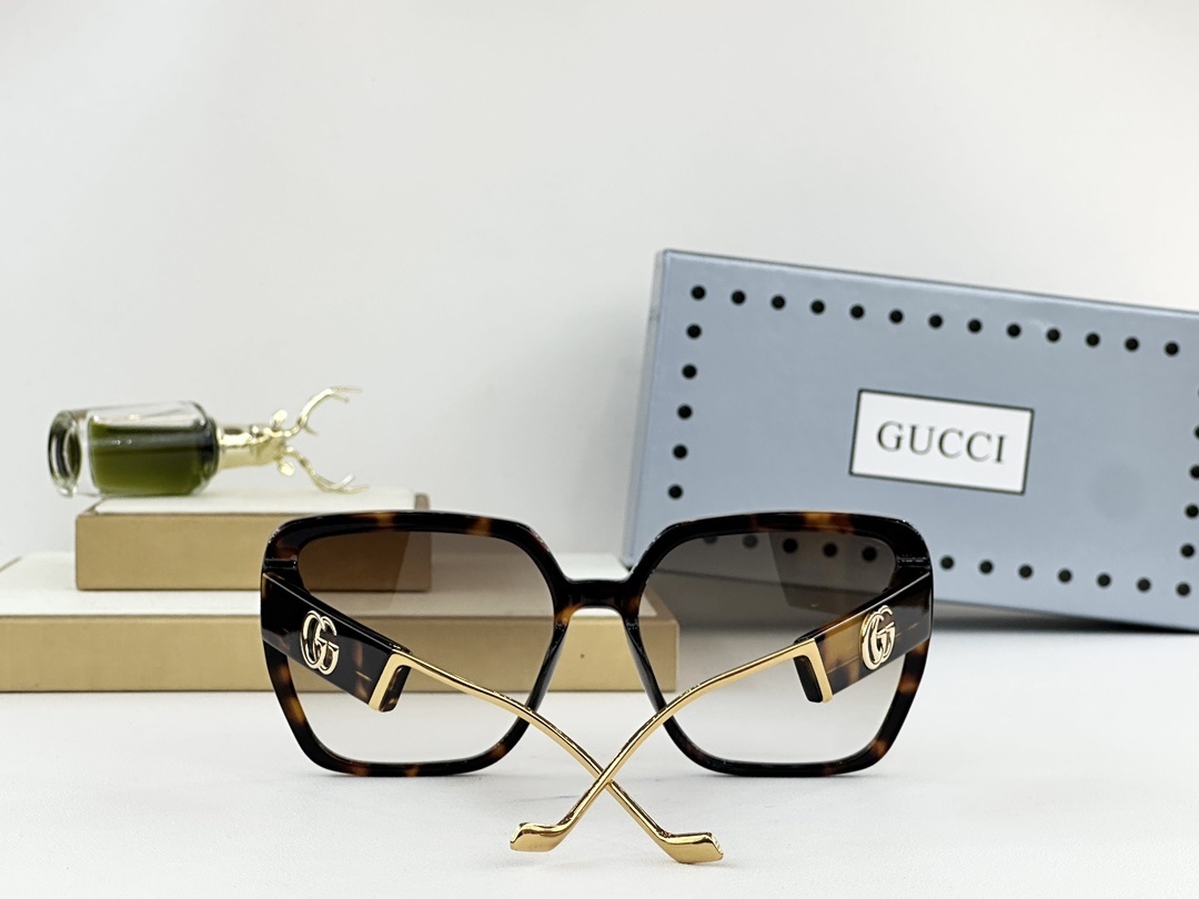 GUCCI 0110
